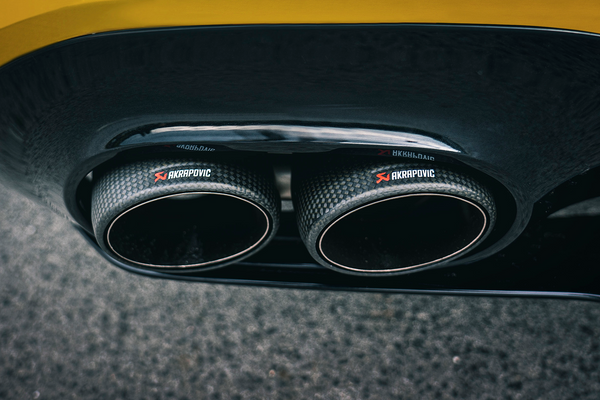 Sistemas de Escape Performance | Titanio, Catback y Marcas Premium — Refacciones Originales México