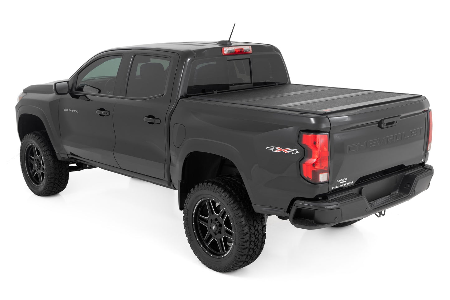 Cubierta de Batea Plegable Rígida (Tri-Fold) Rough Country Chevy/GMC Colorado/Canyon
